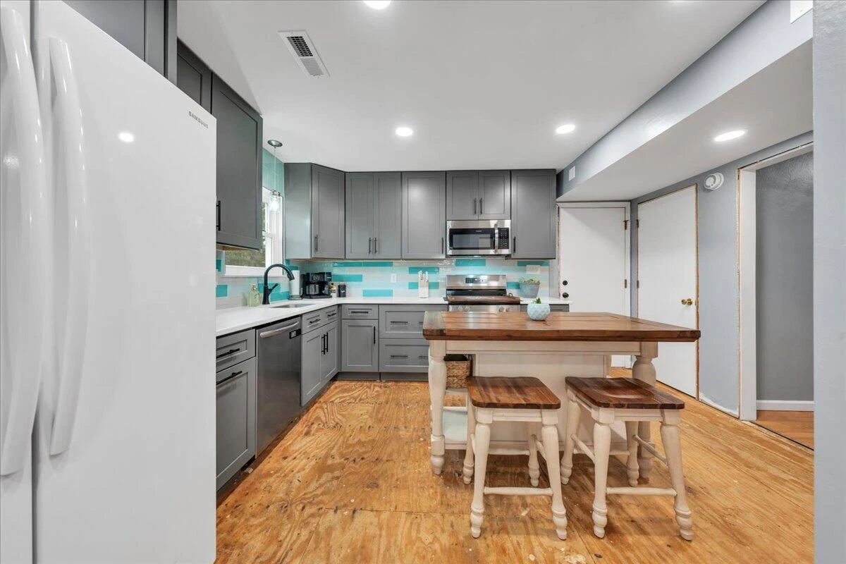 8141 Ashton LN - Photo 9