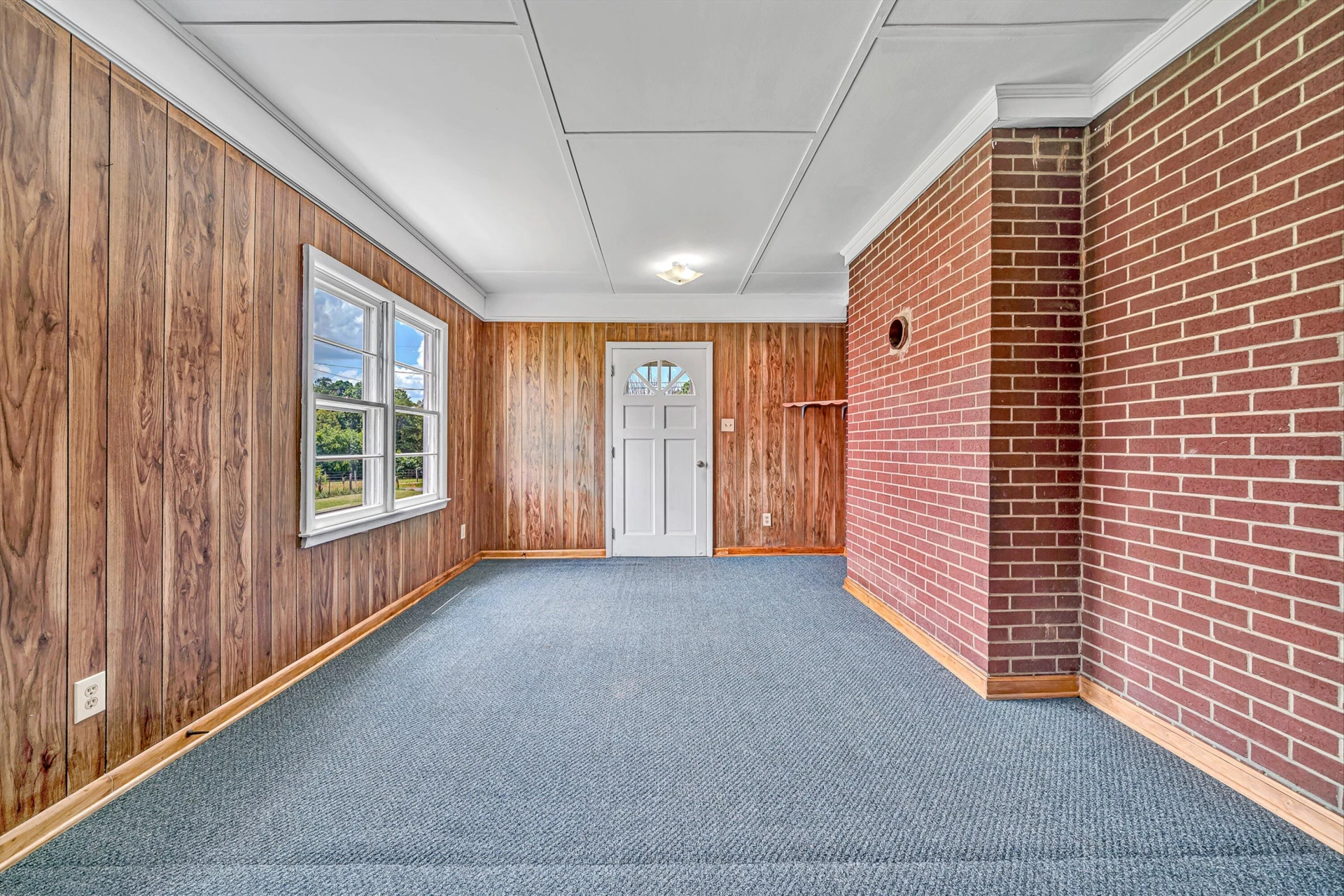 1366 Ashpone Tavern RD - Photo 13