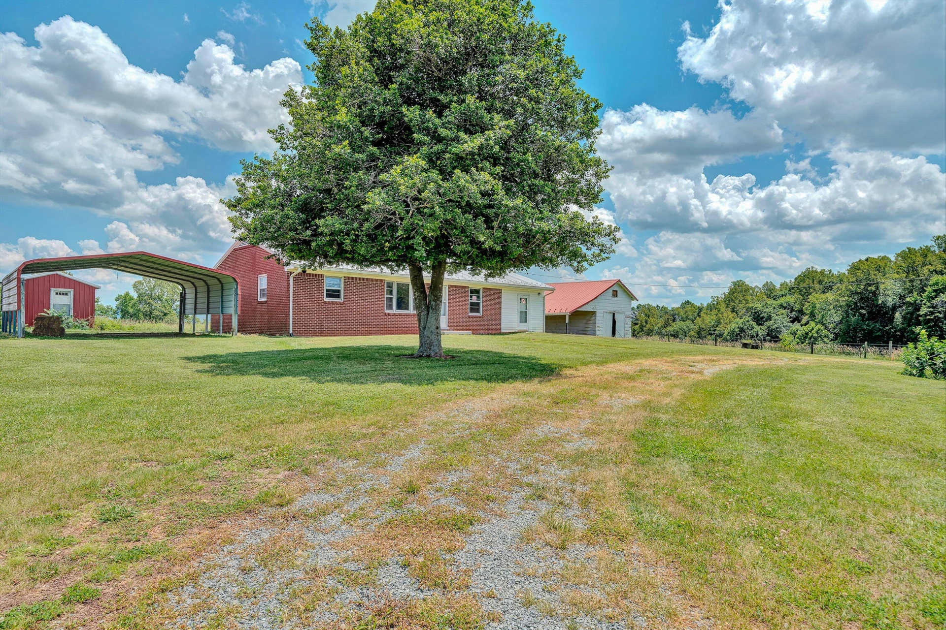 1366 Ashpone Tavern RD - Photo 24