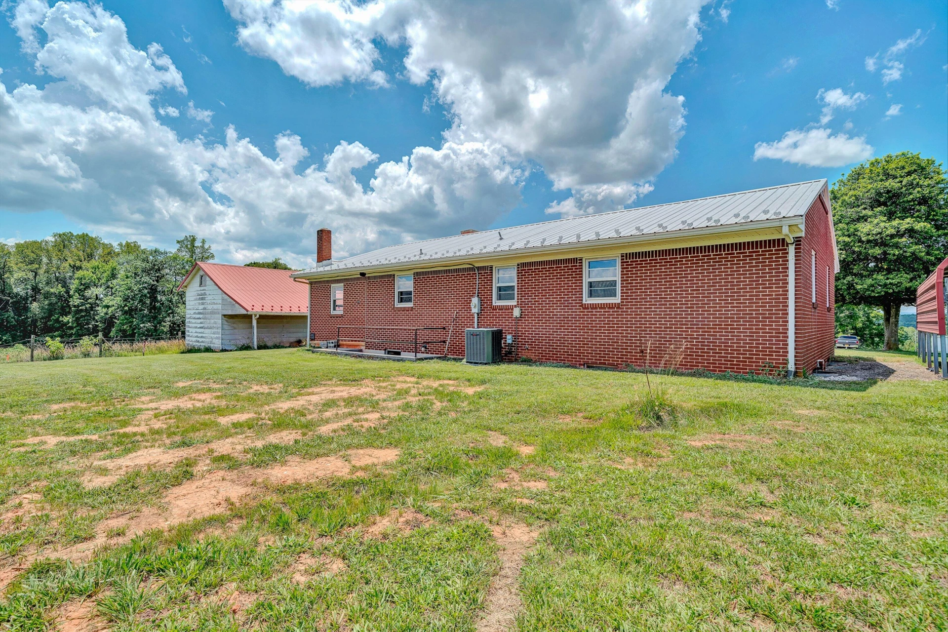 1366 Ashpone Tavern RD - Photo 27