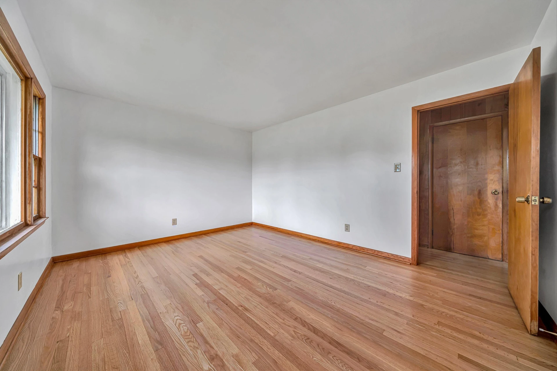 1366 Ashpone Tavern RD - Photo 4