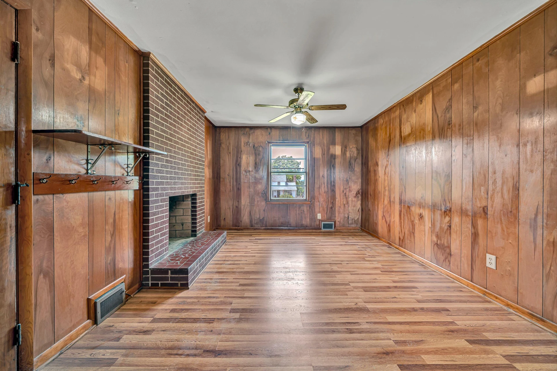 1366 Ashpone Tavern RD - Photo 9