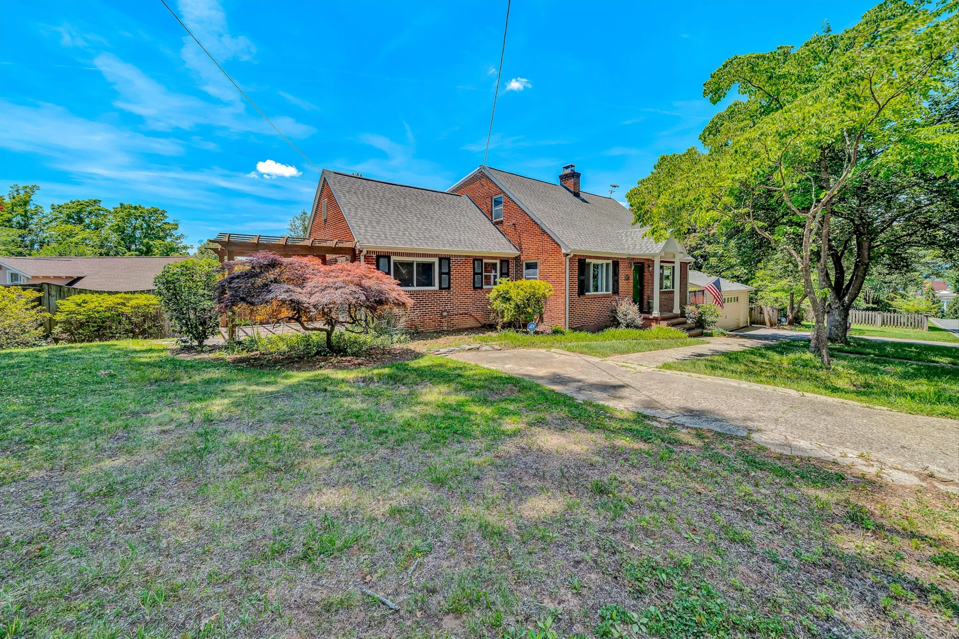2225 Yellow Mountain RD SE - Photo 2