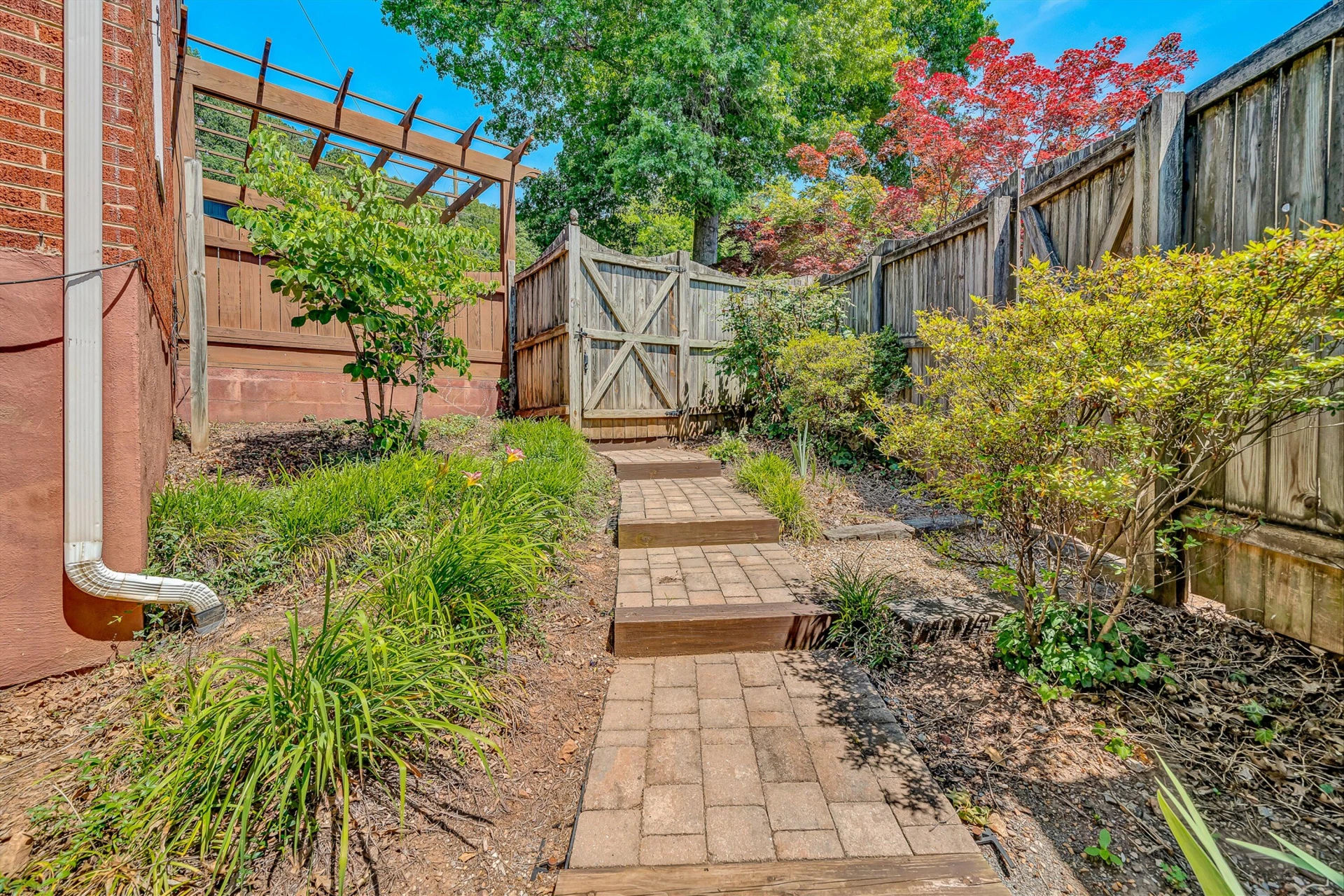 2225 Yellow Mountain RD SE - Photo 38