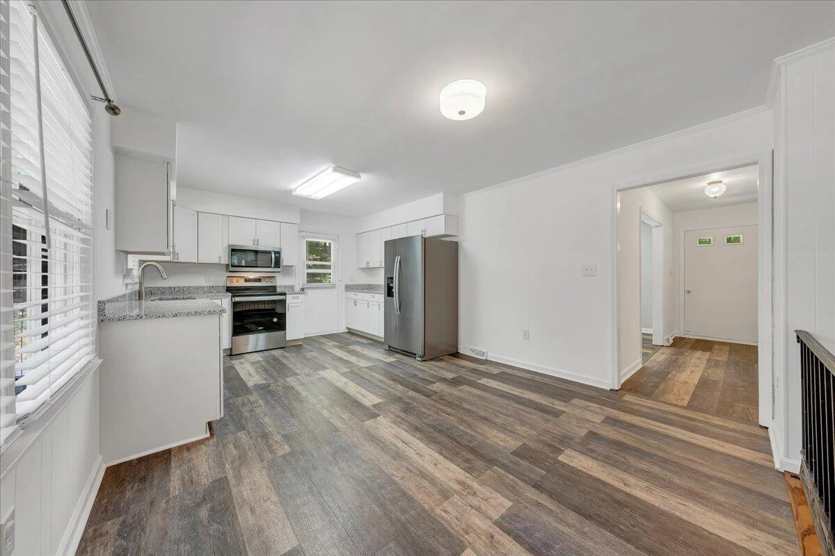 3439 Meadowlark RD - Photo 10