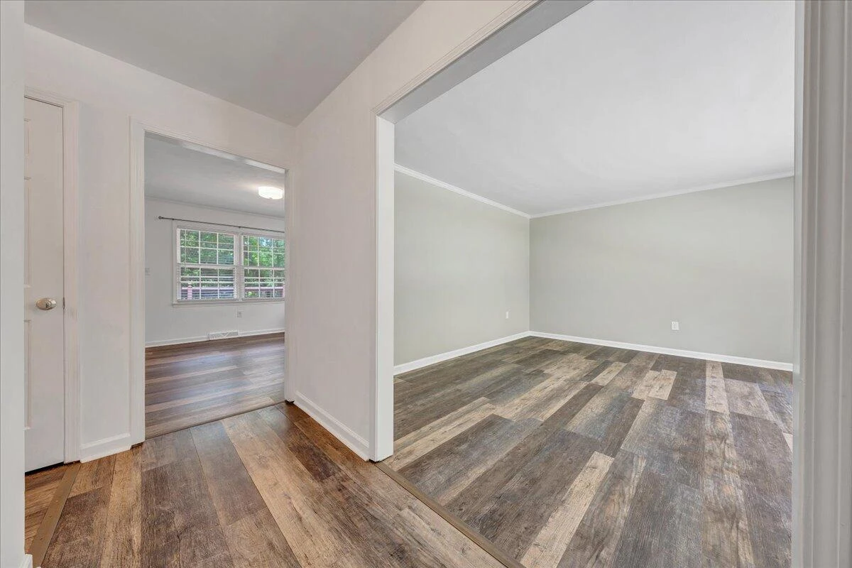 3439 Meadowlark RD - Photo 3