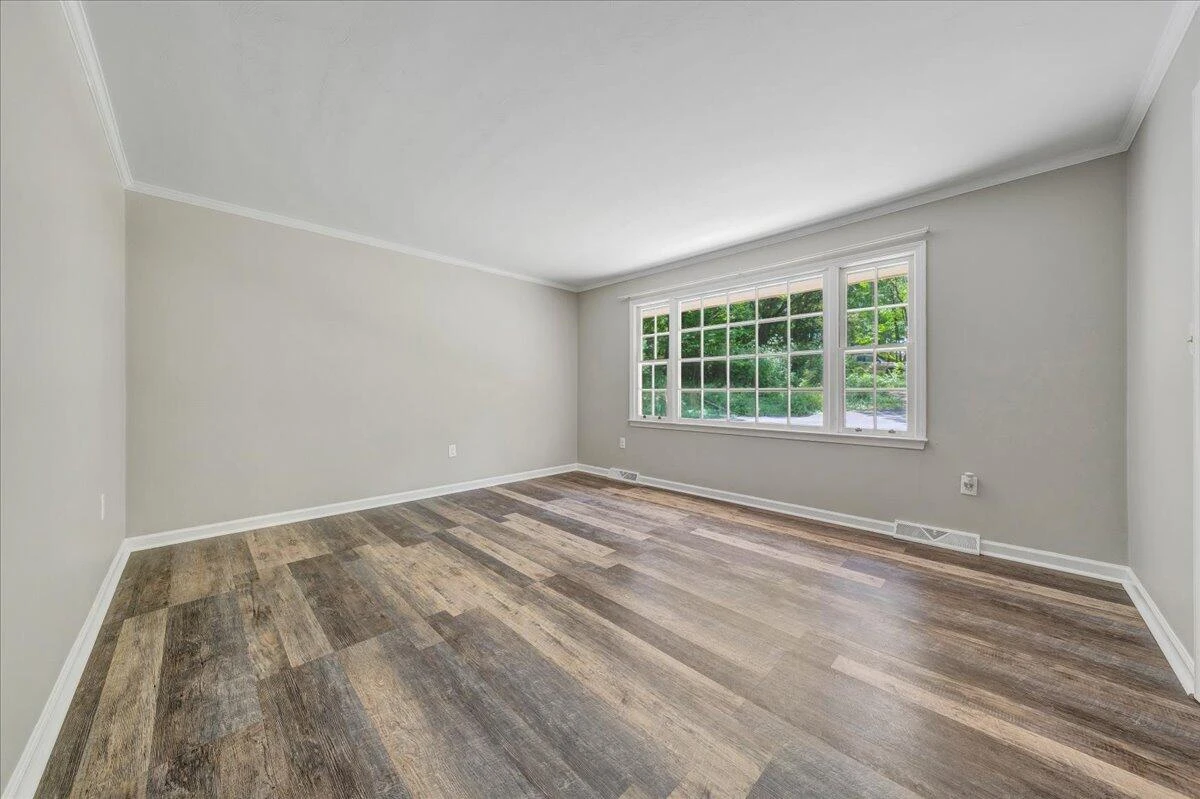 3439 Meadowlark RD - Photo 5