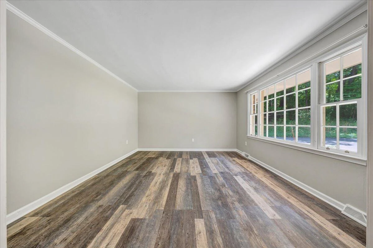 3439 Meadowlark RD - Photo 6