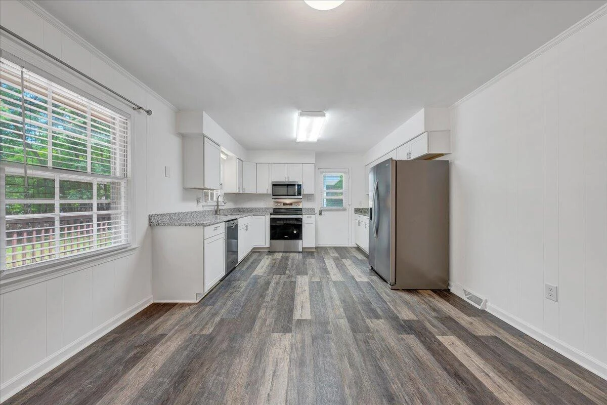 3439 Meadowlark RD - Photo 9