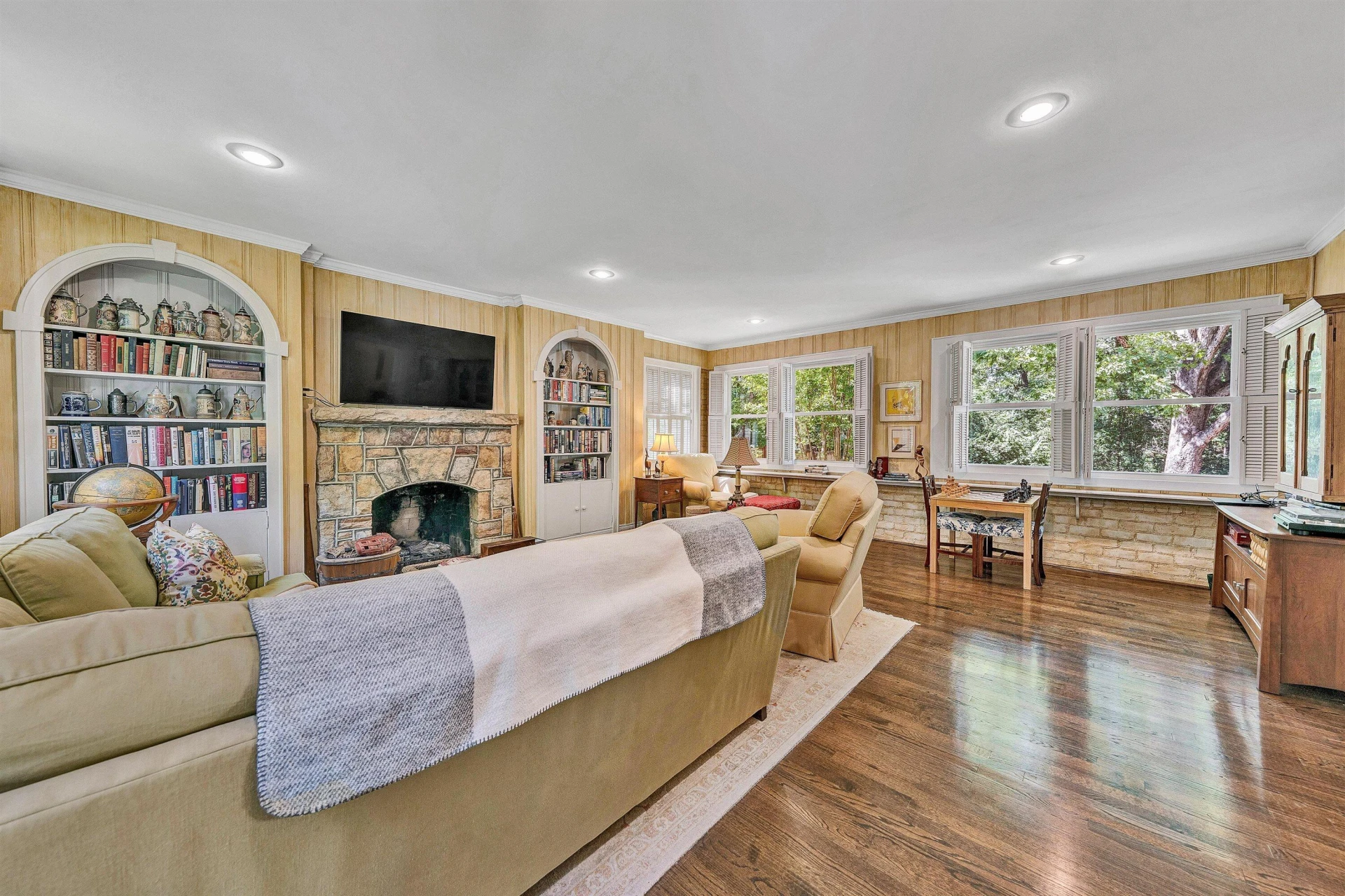 2130 Deyerle RD SW - Photo 12