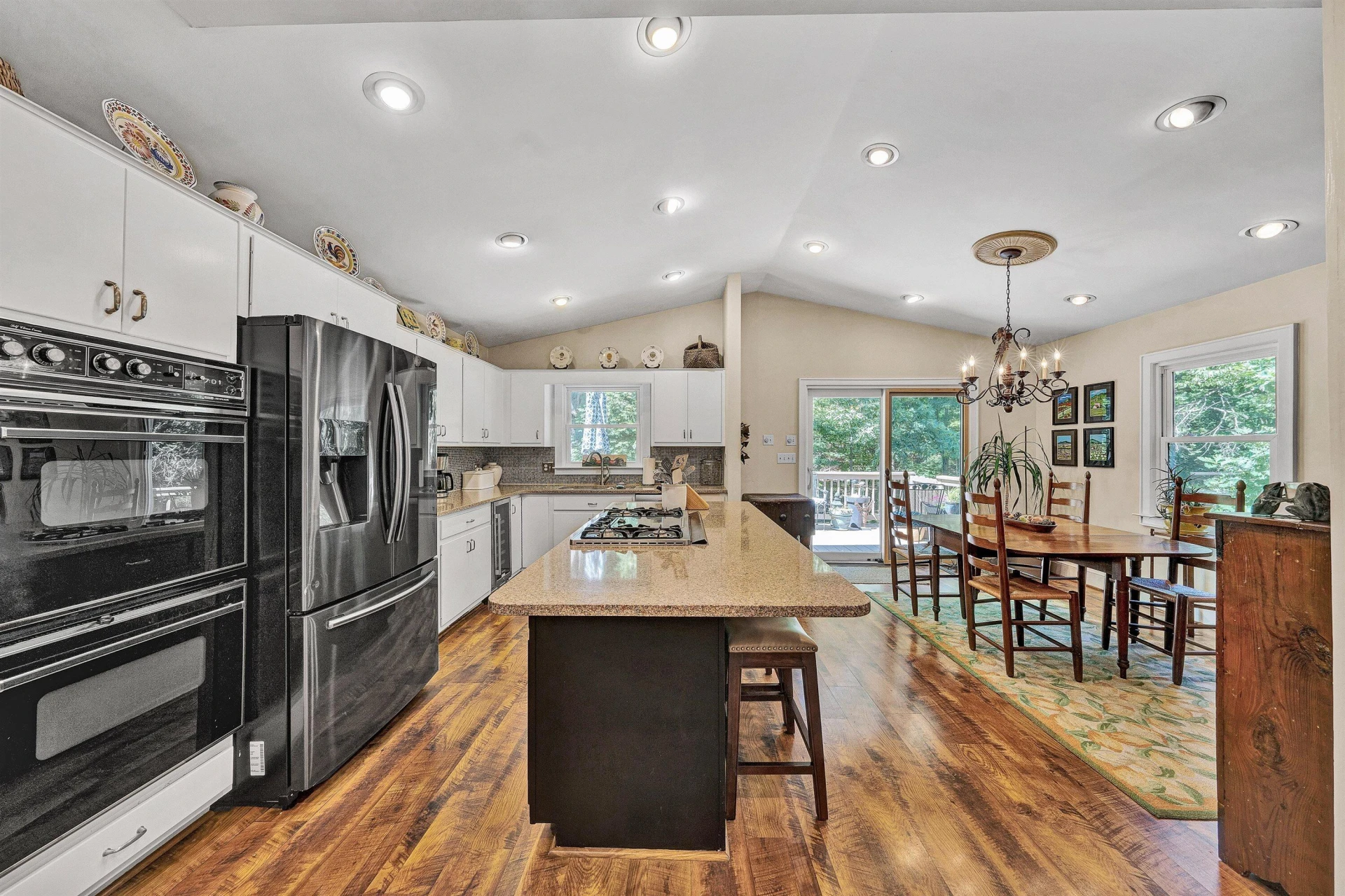 2130 Deyerle RD SW - Photo 14