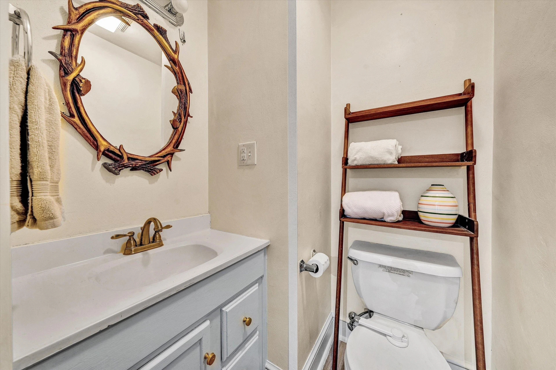 2869 Northview DR SW - Photo 16