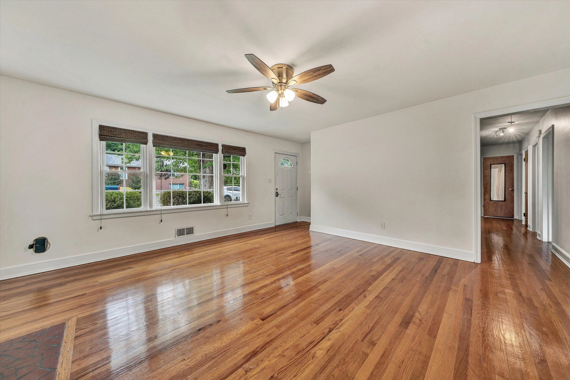 2869 Northview DR SW - Photo 7