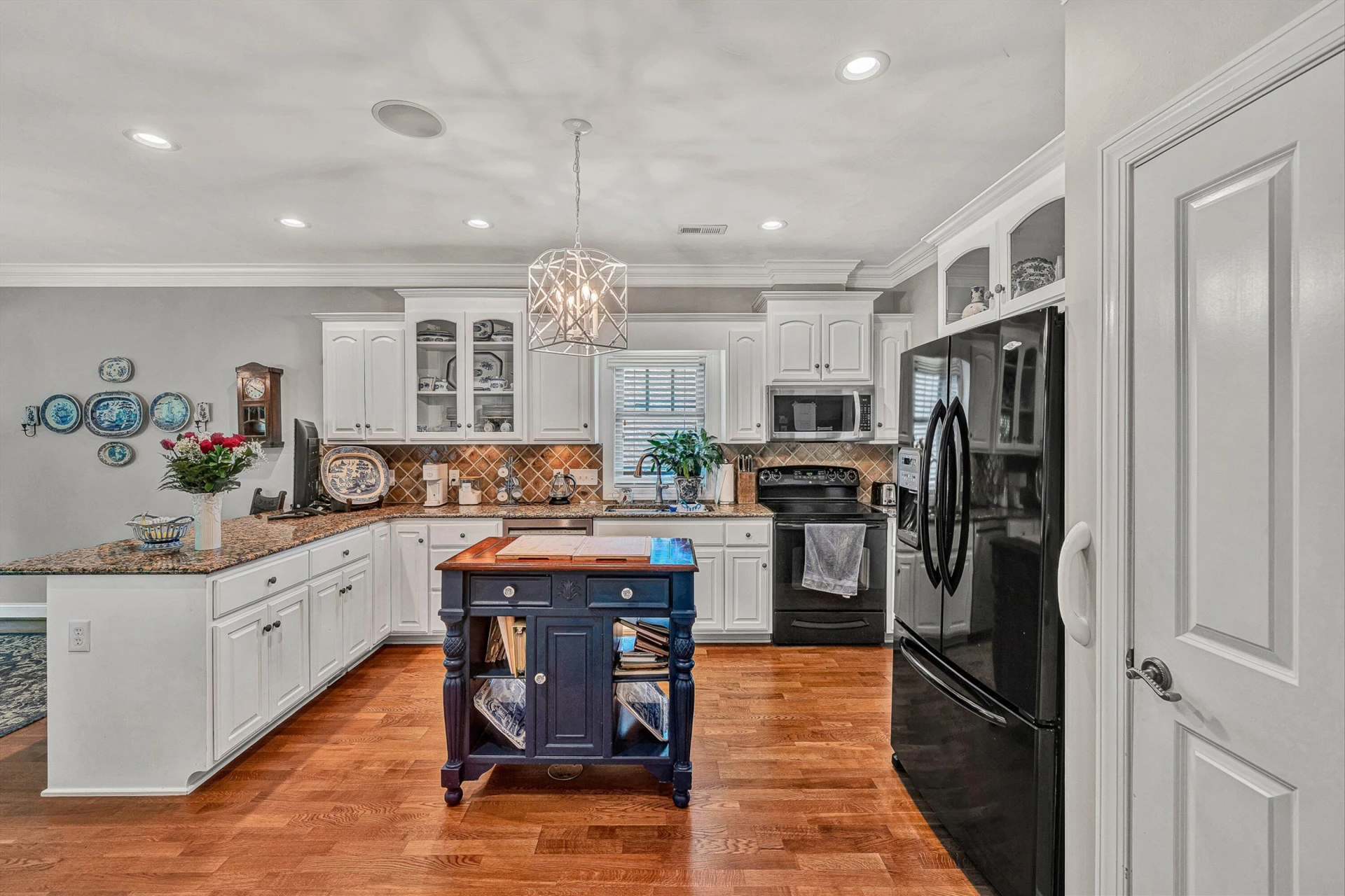 7102 Linn Cove CT - Photo 21