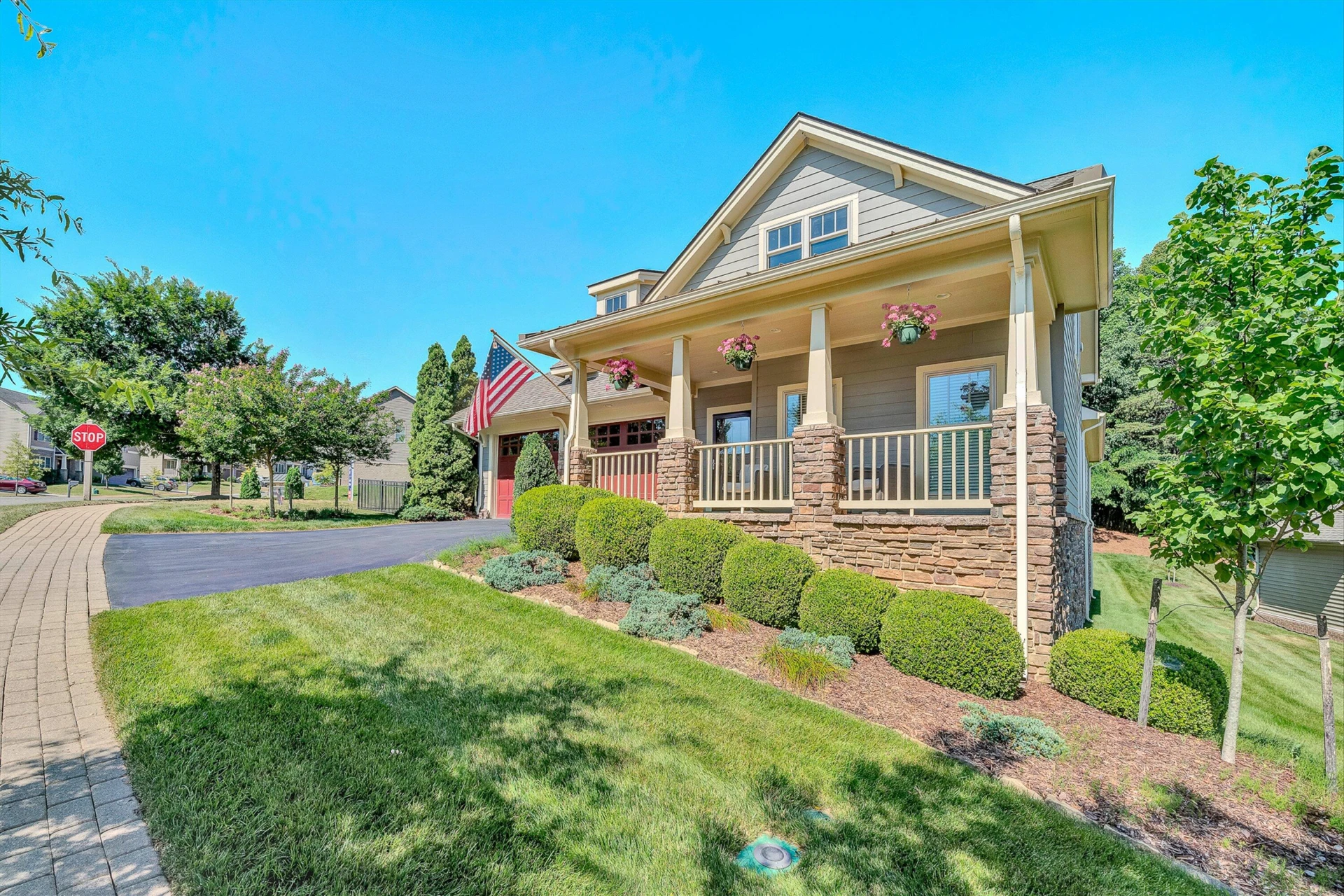 7102 Linn Cove CT - Photo 3
