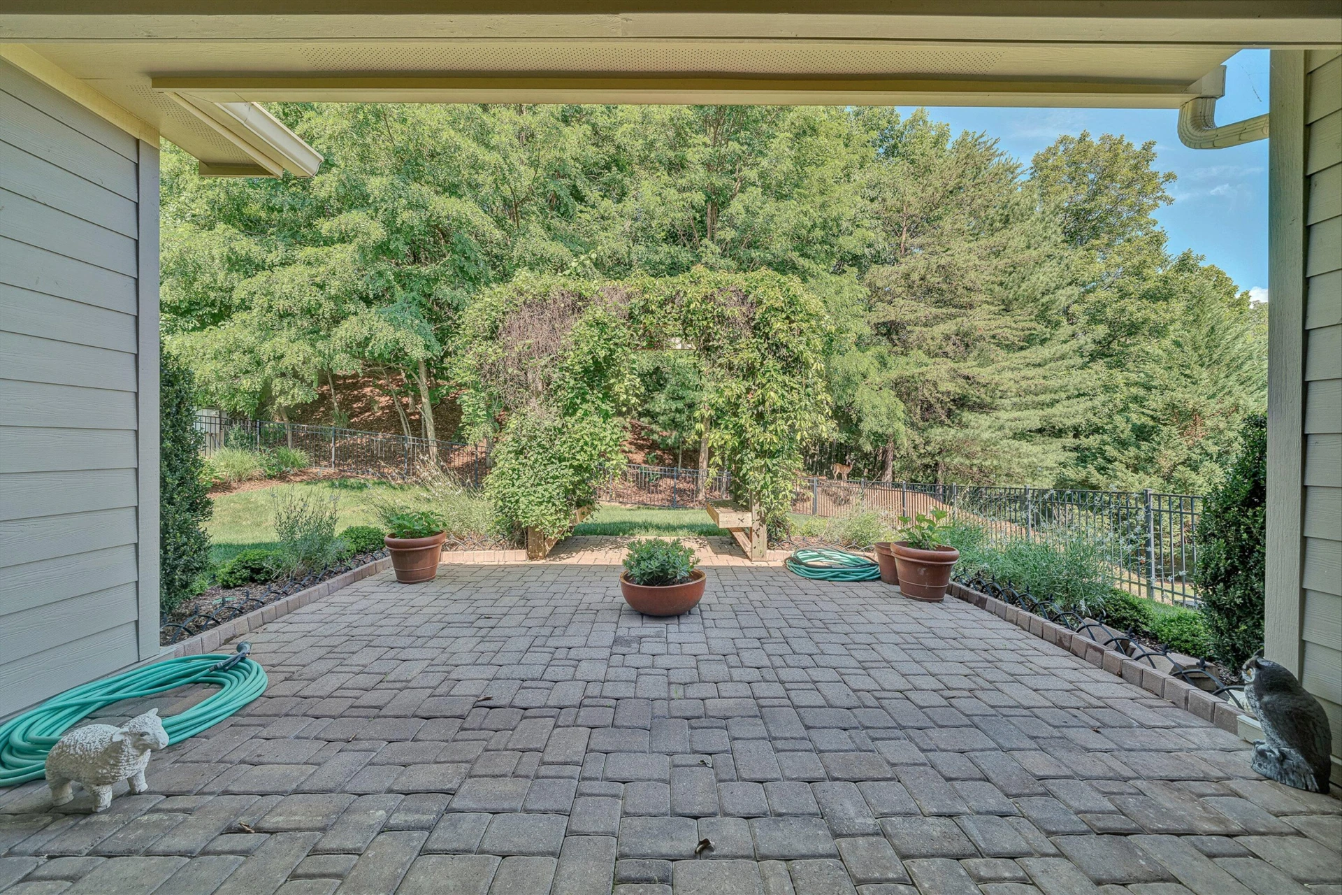 7102 Linn Cove CT - Photo 35