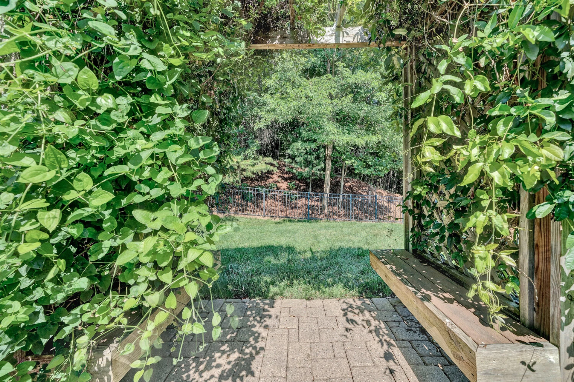 7102 Linn Cove CT - Photo 36