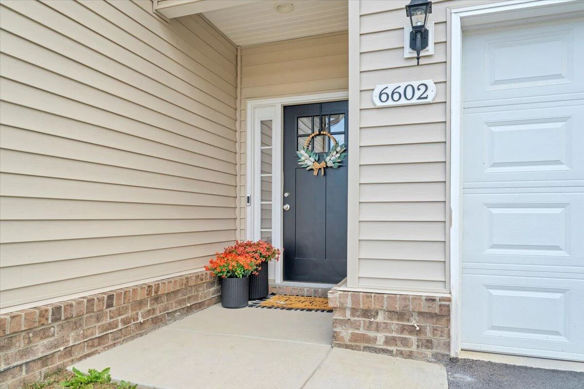 6602 Jojo LN - Photo 3