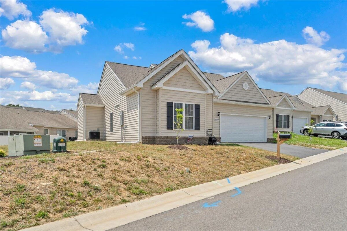 6602 Jojo LN - Photo 48
