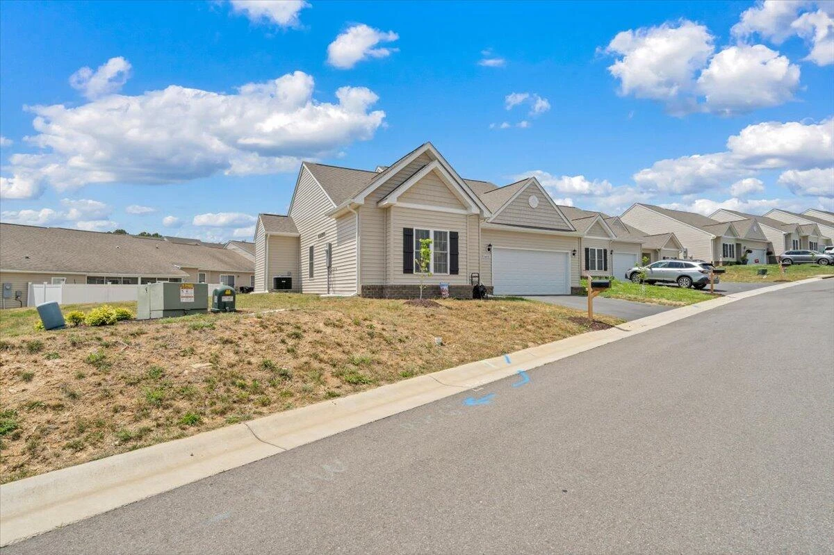 6602 Jojo LN - Photo 49