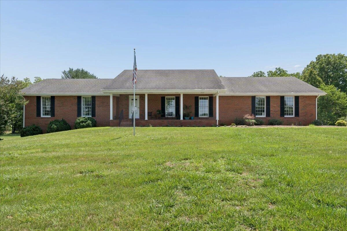 218 N Branch RD