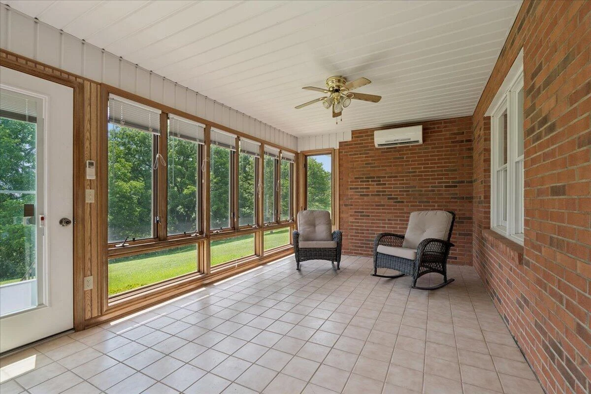 218 N Branch RD - Photo 16