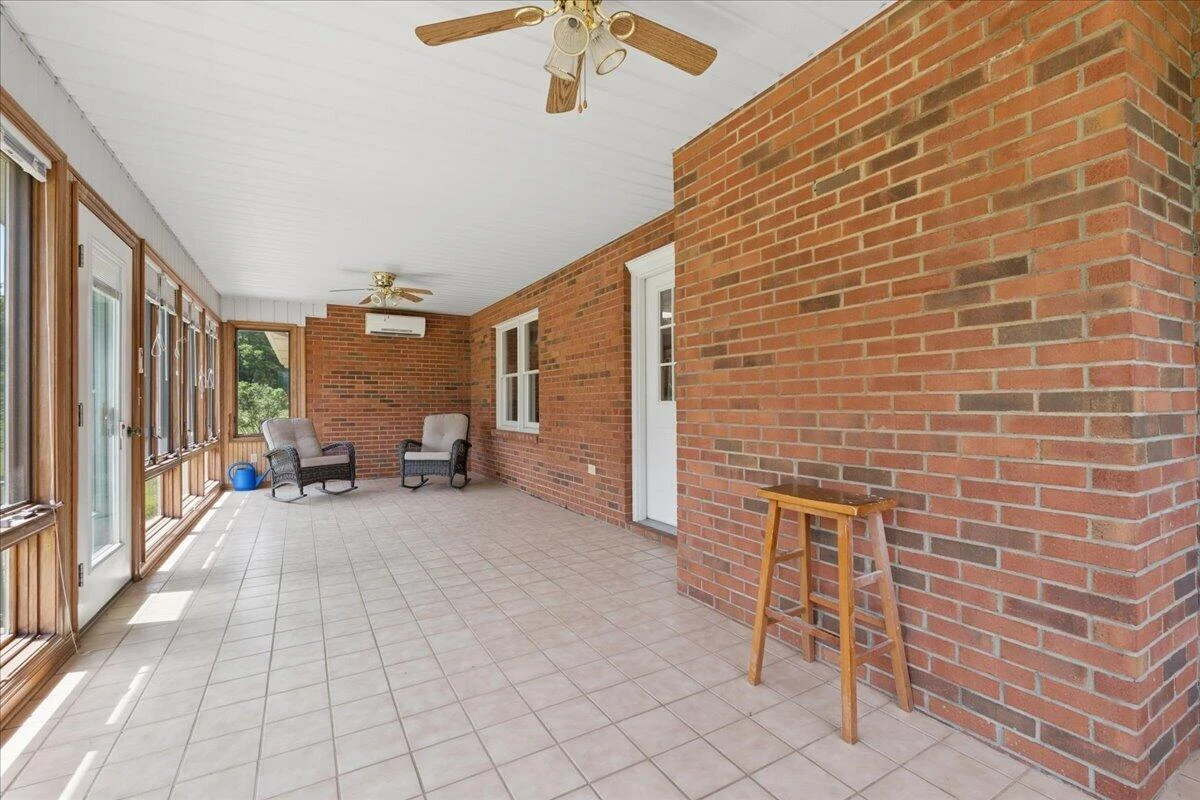 218 N Branch RD - Photo 18