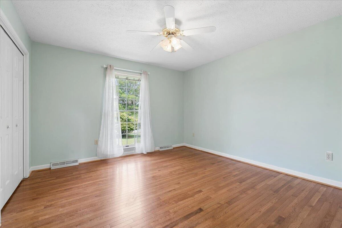 218 N Branch RD - Photo 23