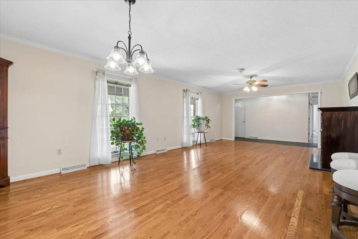 218 N Branch RD - Photo 5