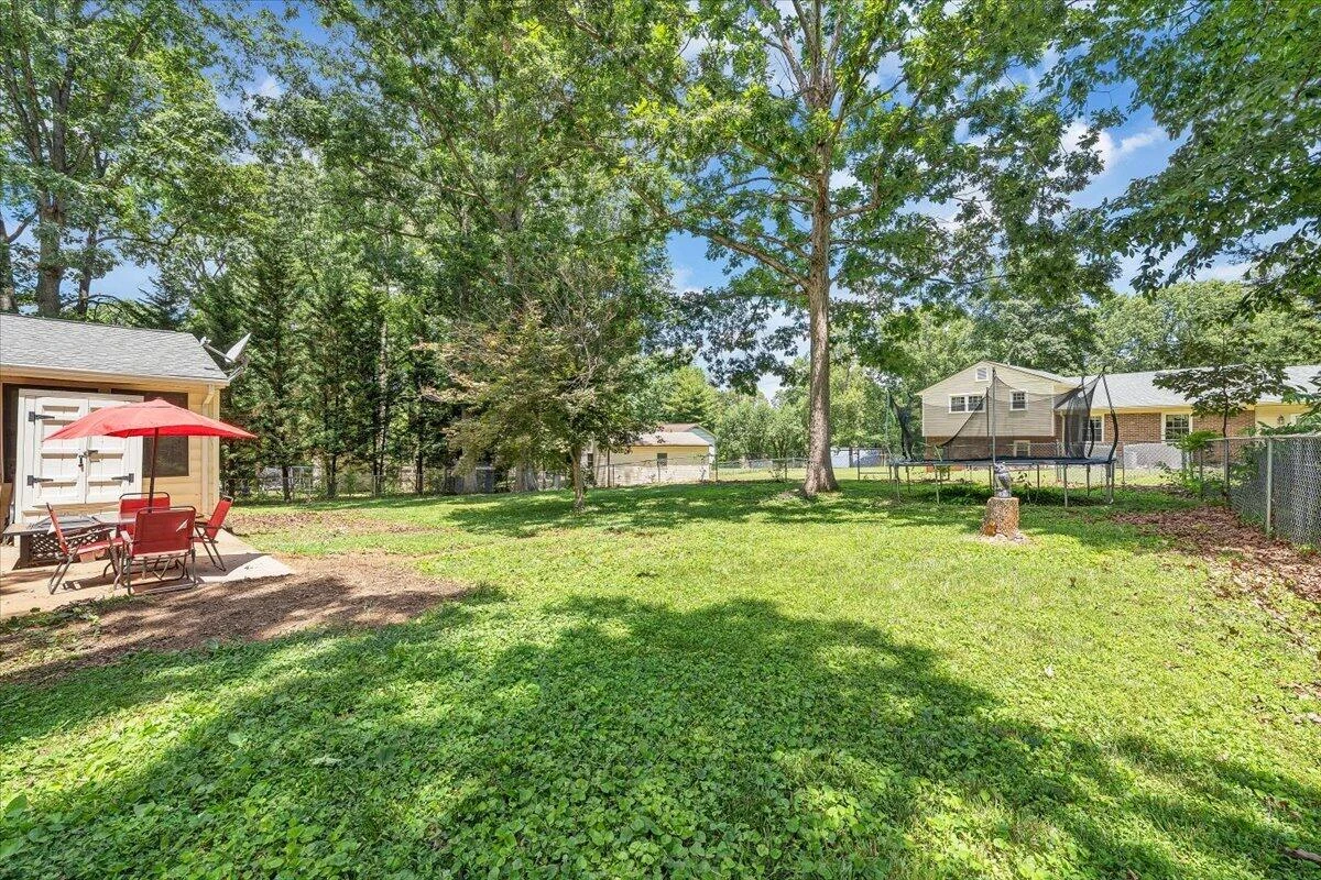 1097 Meadowbrook DR - Photo 25