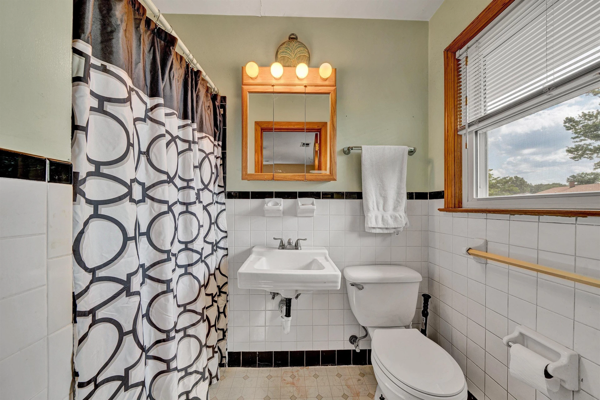 5539 Darby RD - Photo 10