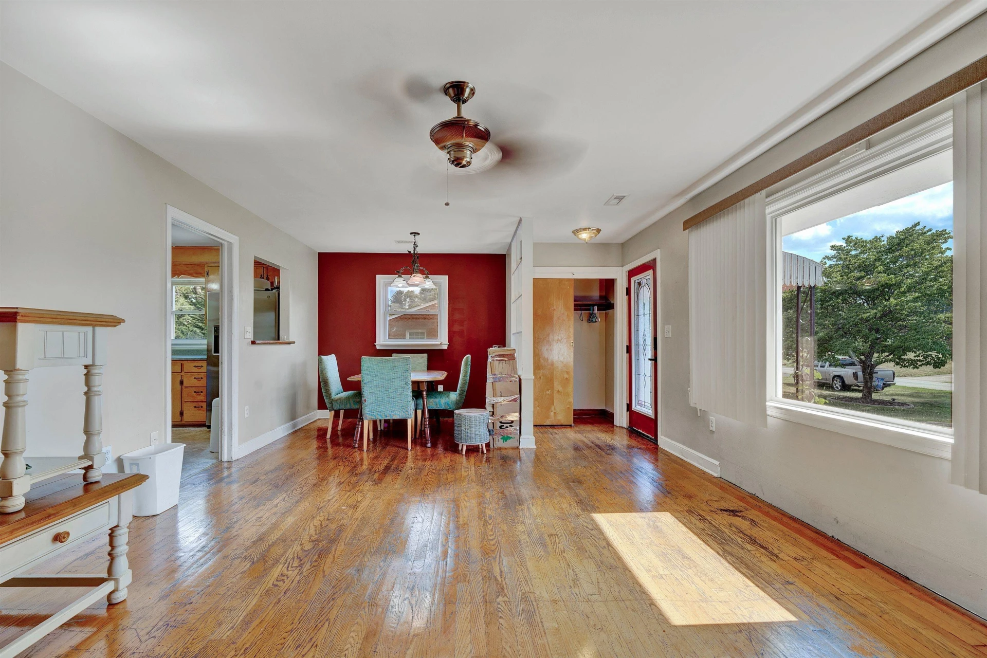 5539 Darby RD - Photo 3