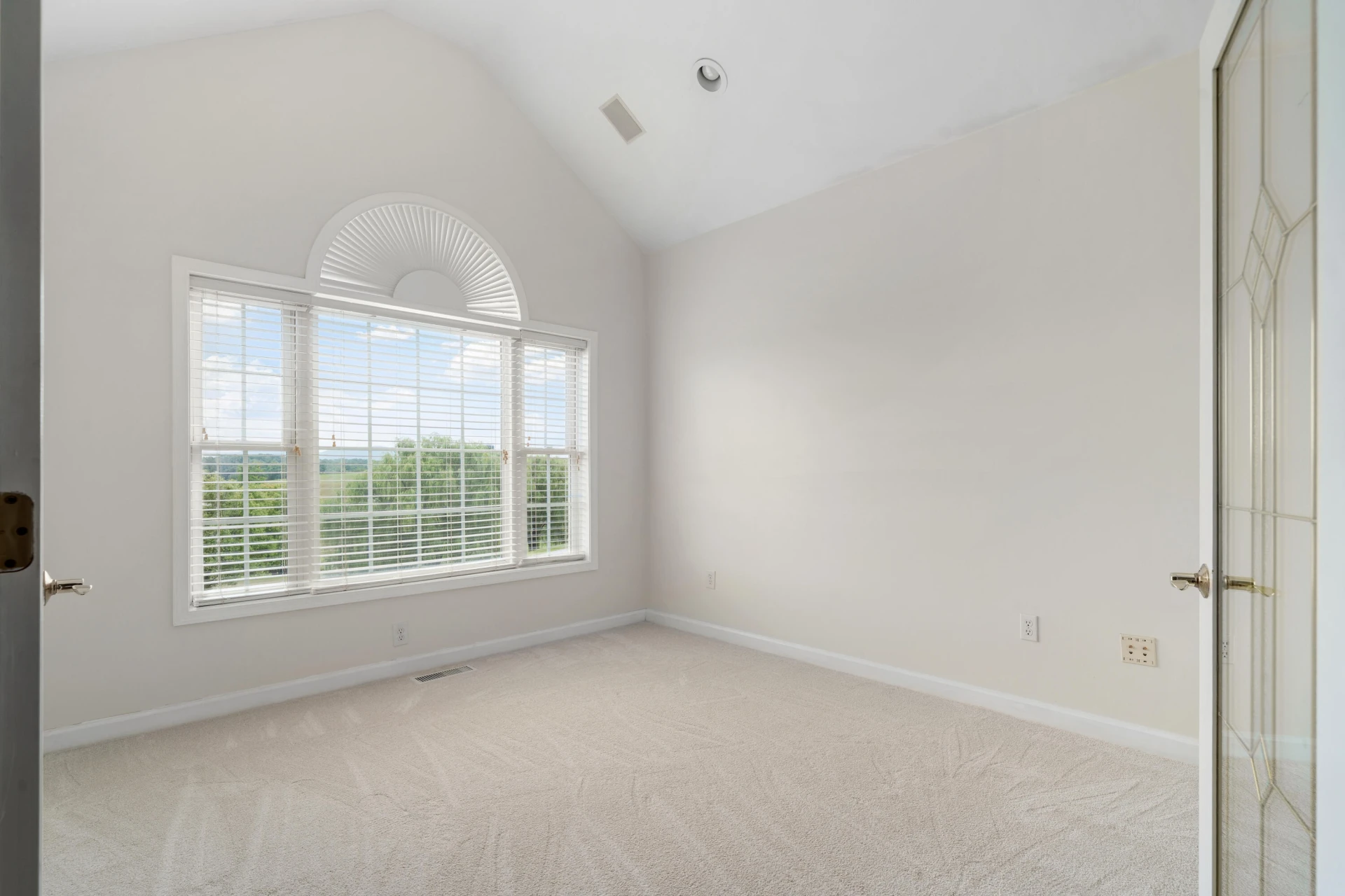 75 Walnut Manor DR - Photo 11