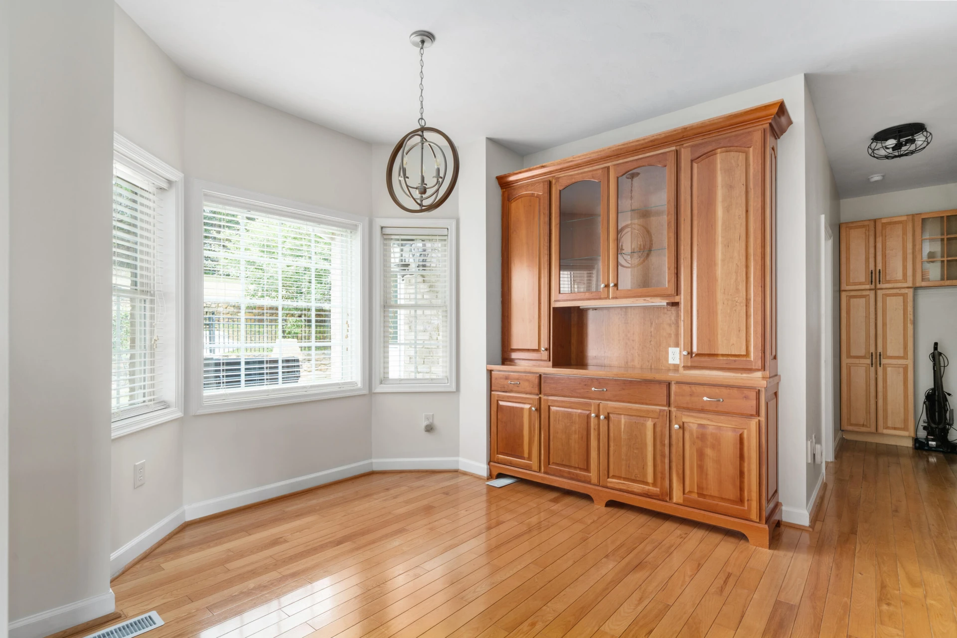 75 Walnut Manor DR - Photo 16
