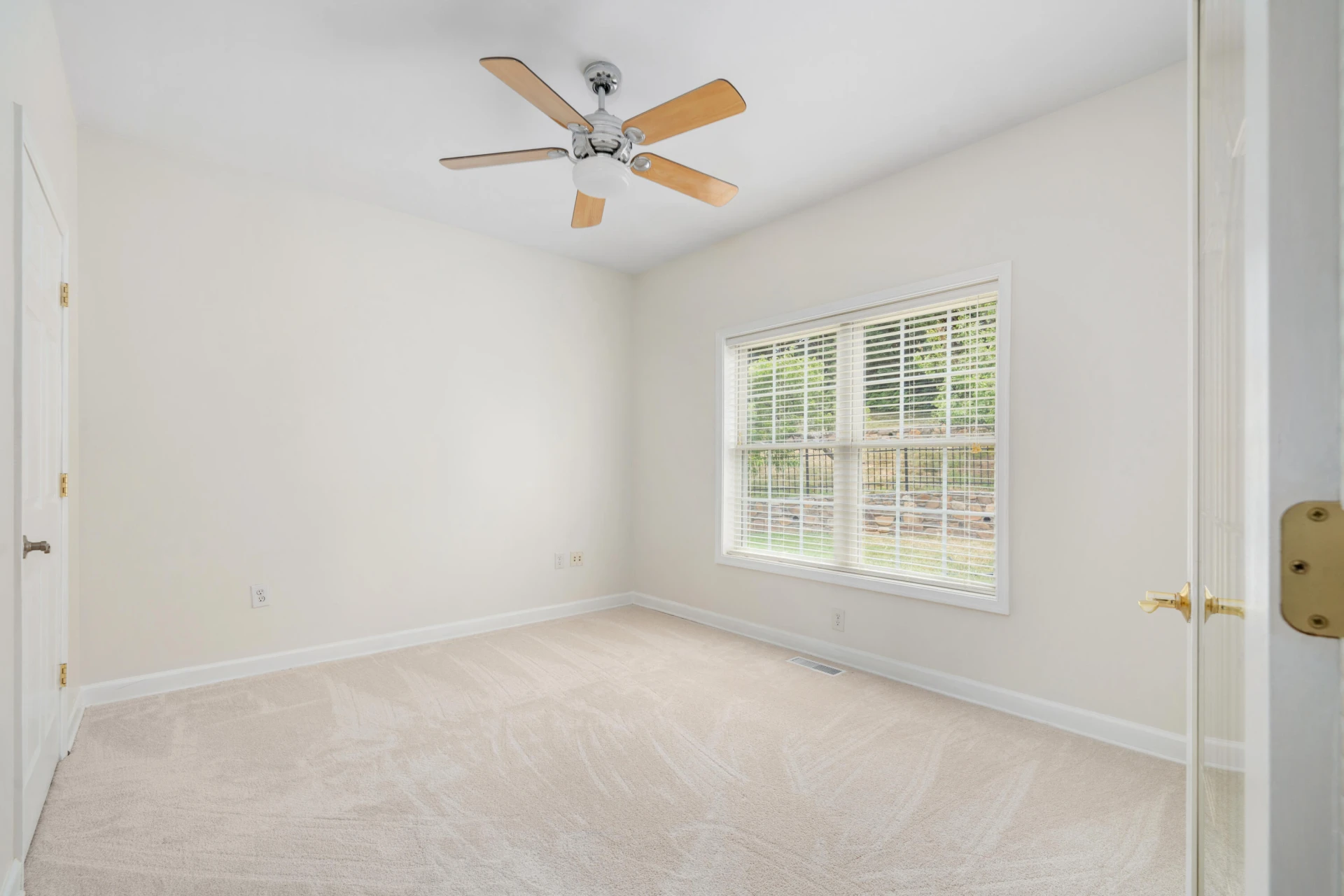 75 Walnut Manor DR - Photo 21