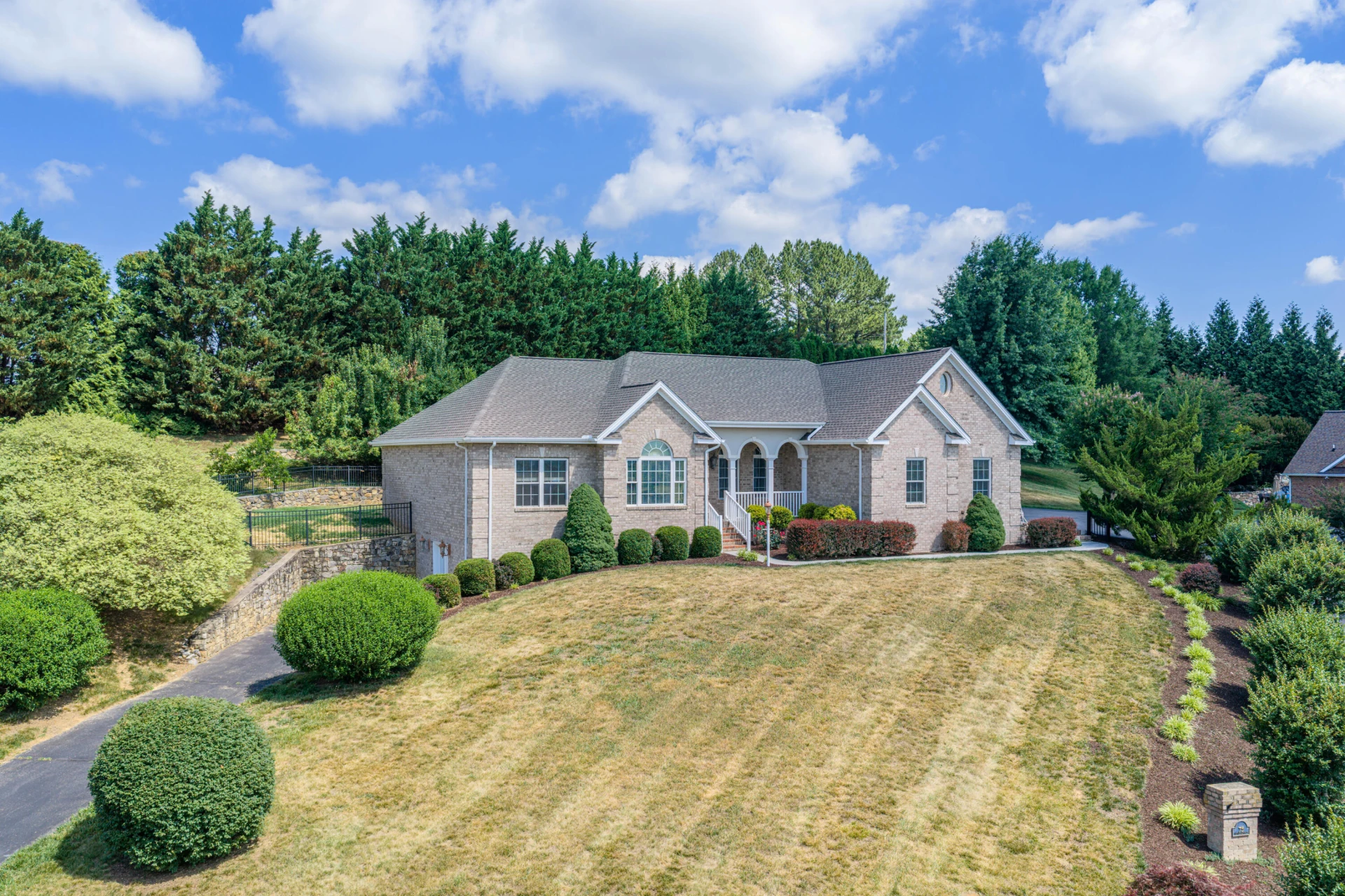 75 Walnut Manor DR - Photo 6