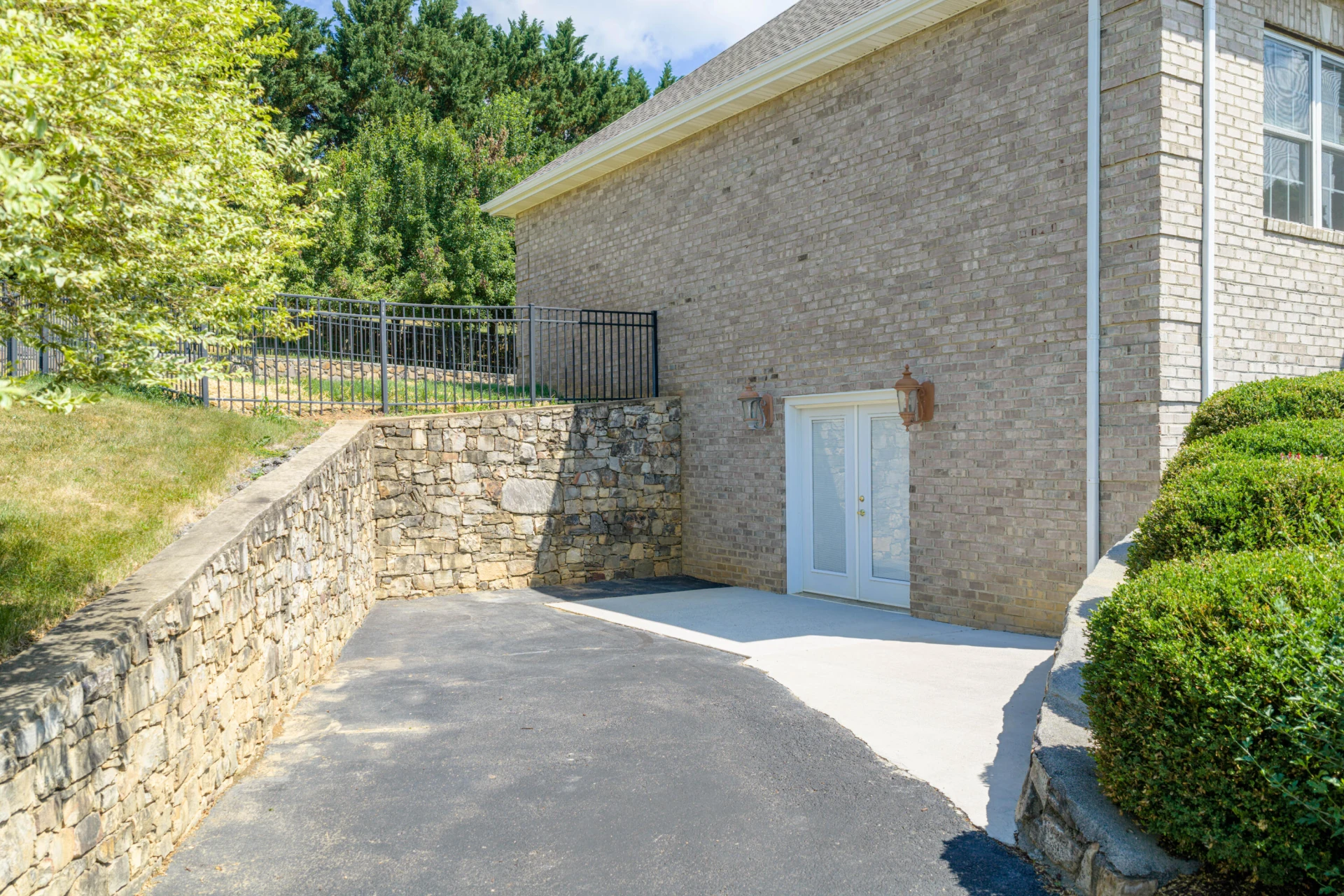 75 Walnut Manor DR - Photo 8