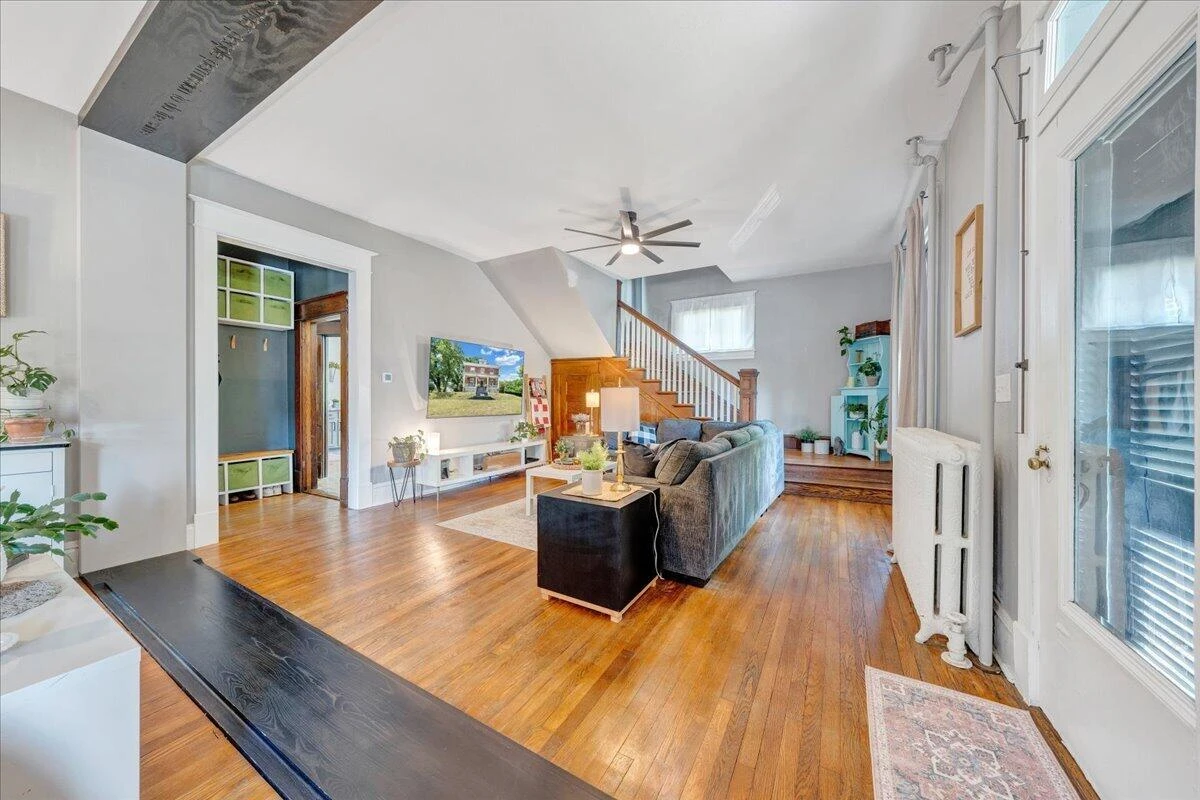 110 Green ST - Photo 11