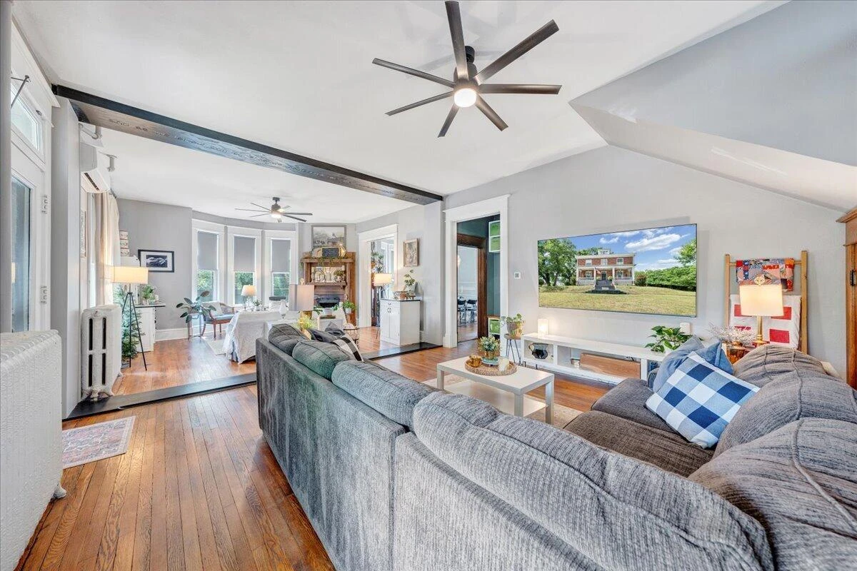 110 Green ST - Photo 14