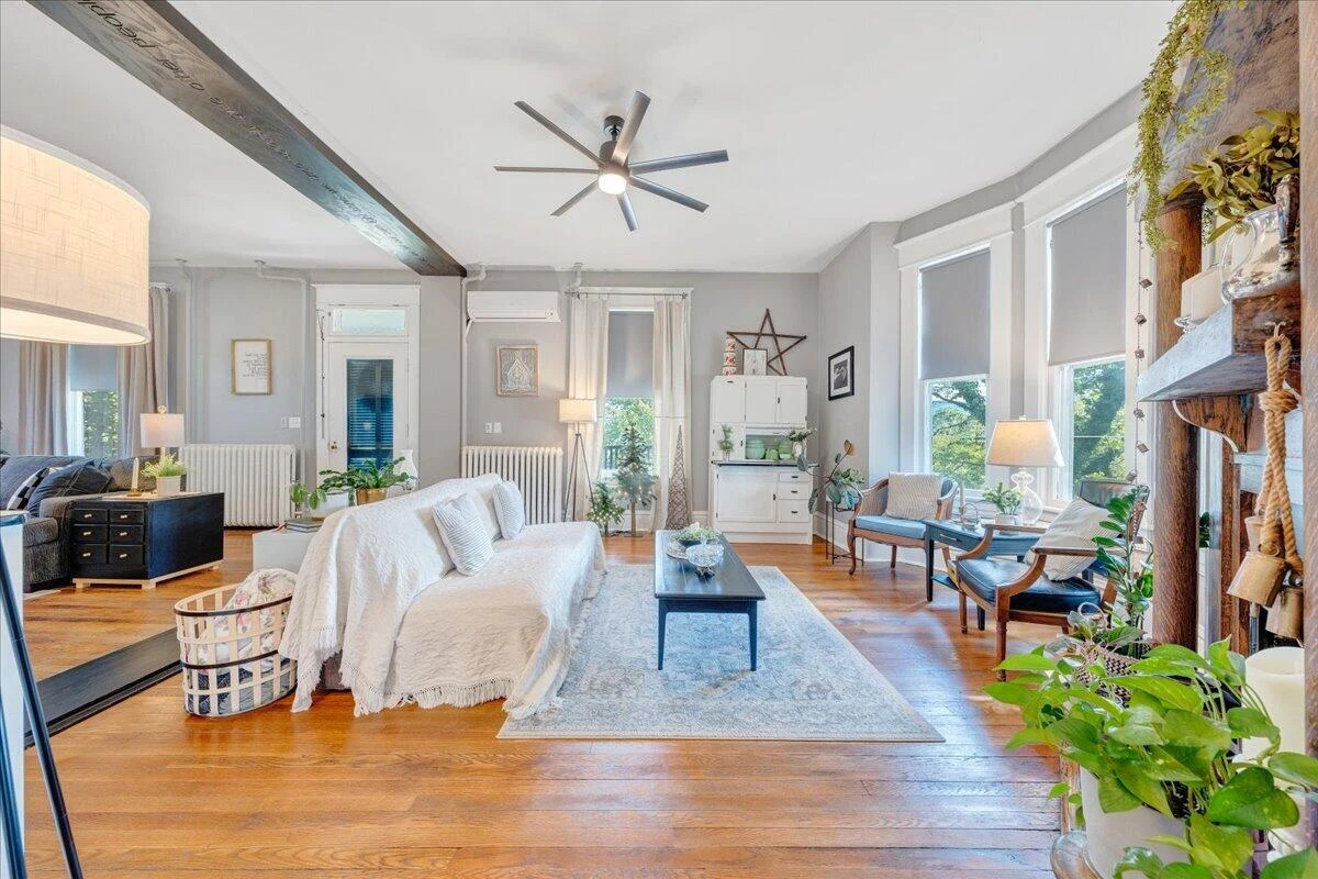 110 Green ST - Photo 16