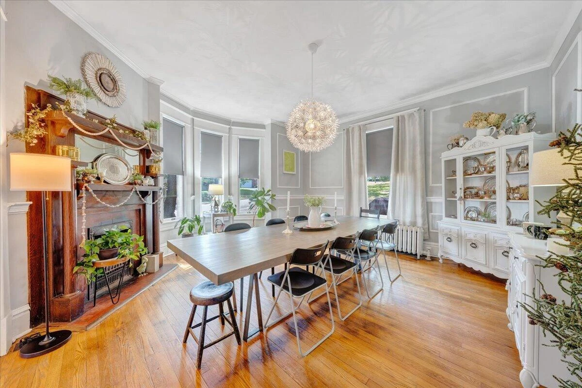 110 Green ST - Photo 18