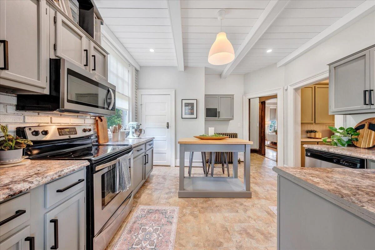 110 Green ST - Photo 22