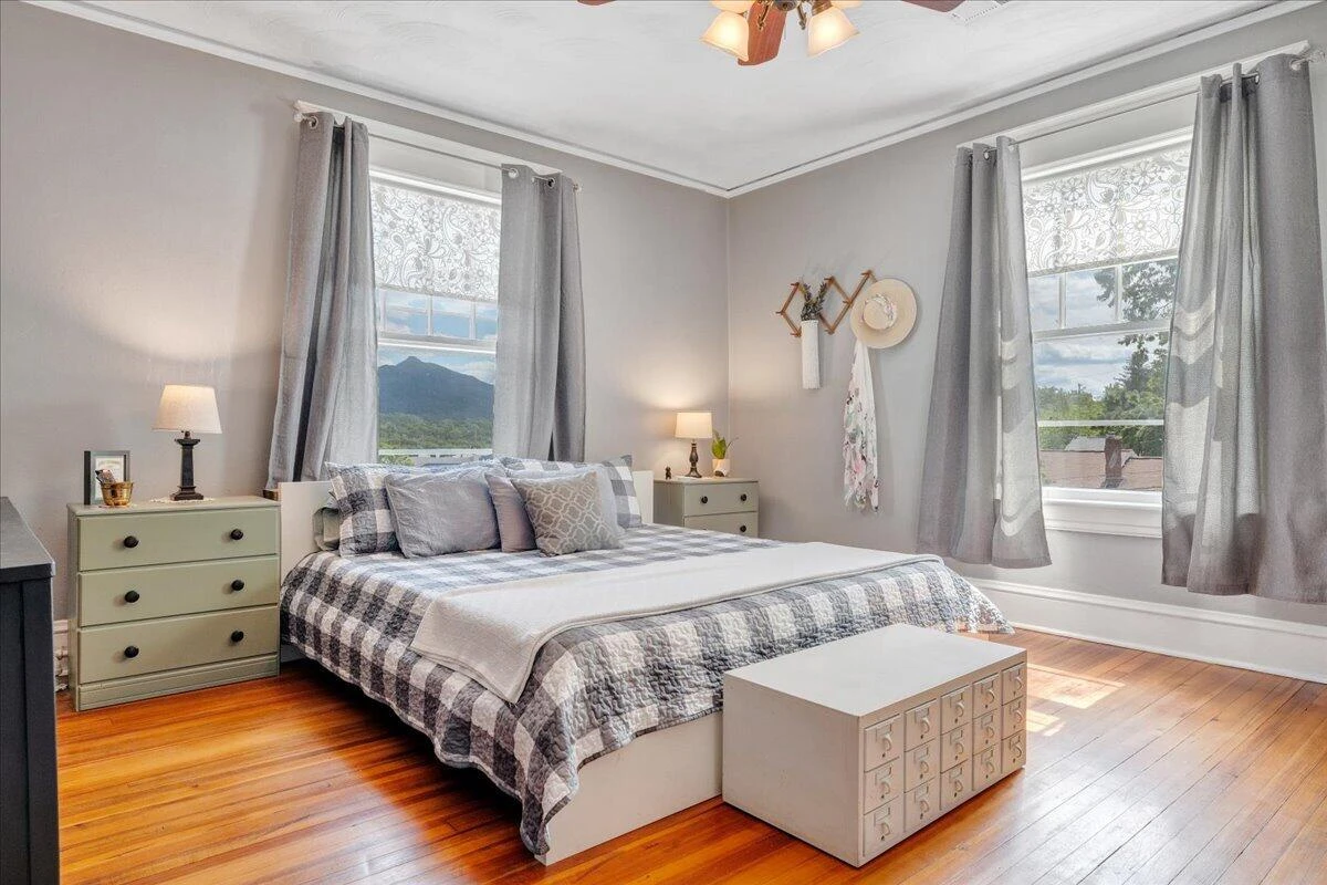 110 Green ST - Photo 32