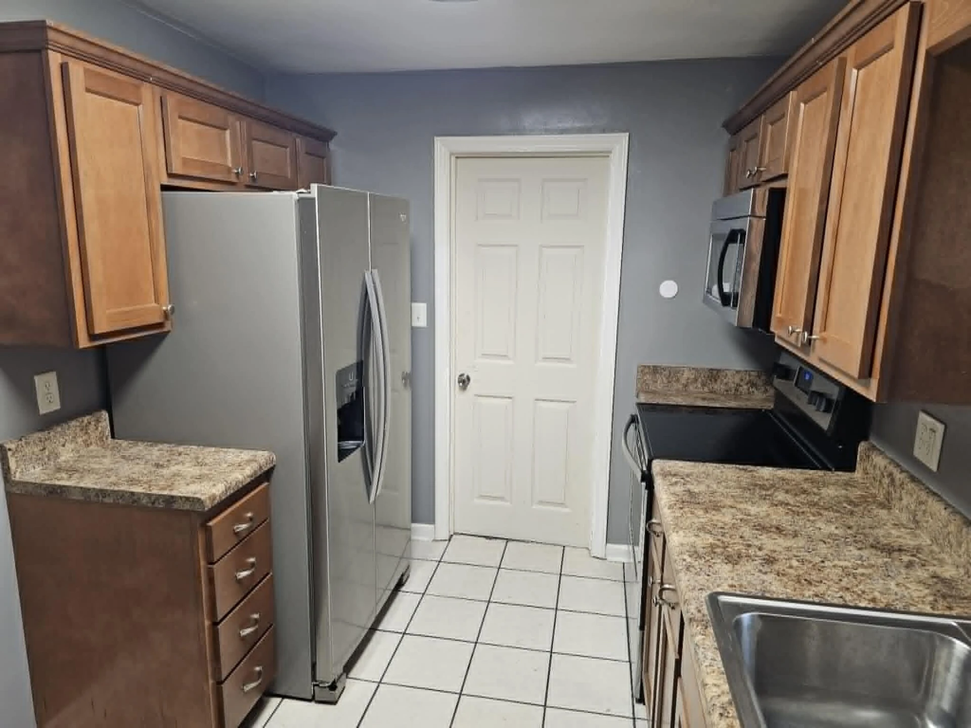 2702 NW Avalon AVE NW - Photo 11