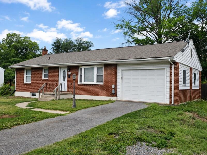 2702 NW Avalon AVE NW - Photo 3