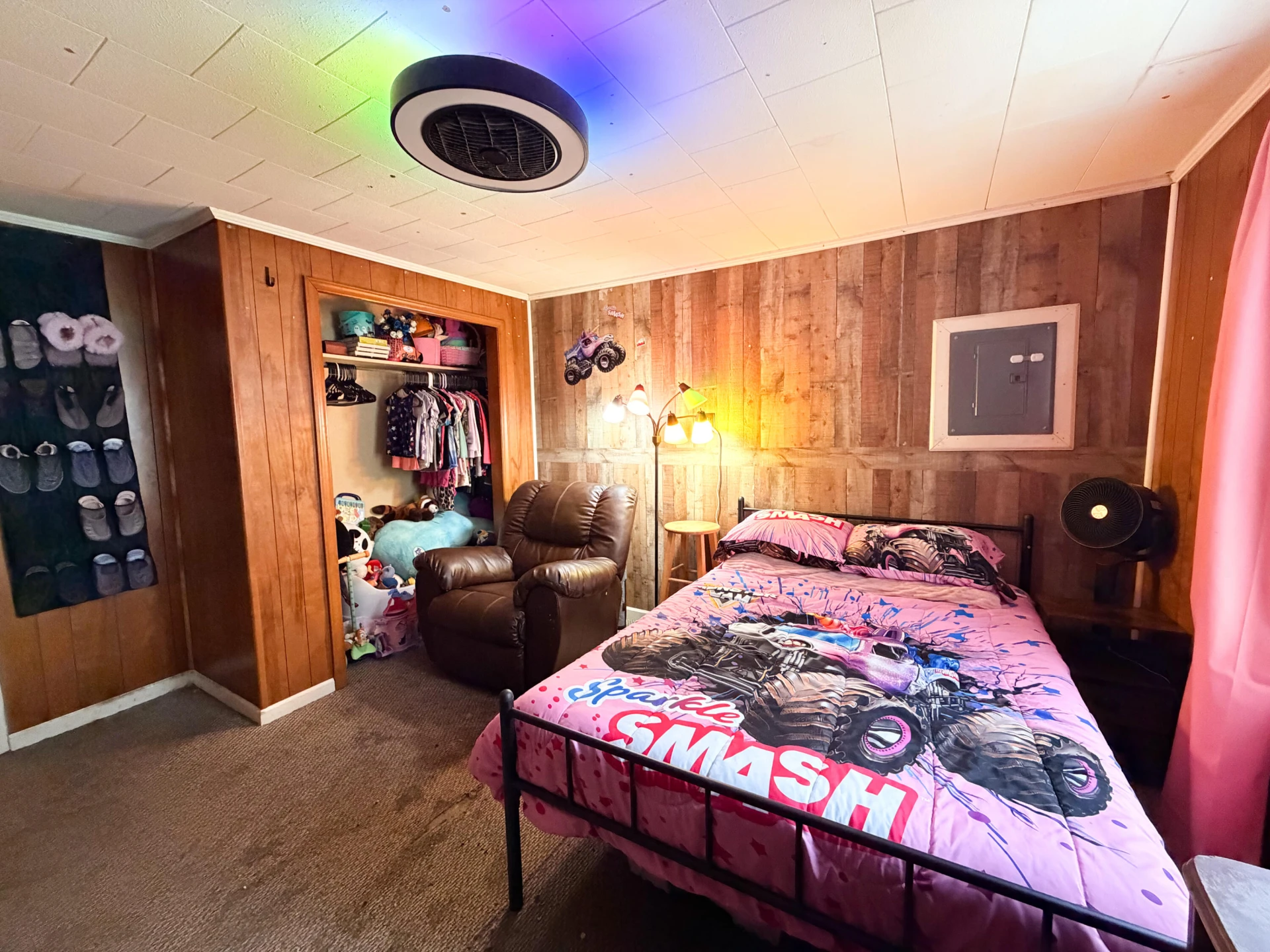 836 Brussels AVE - Photo 10
