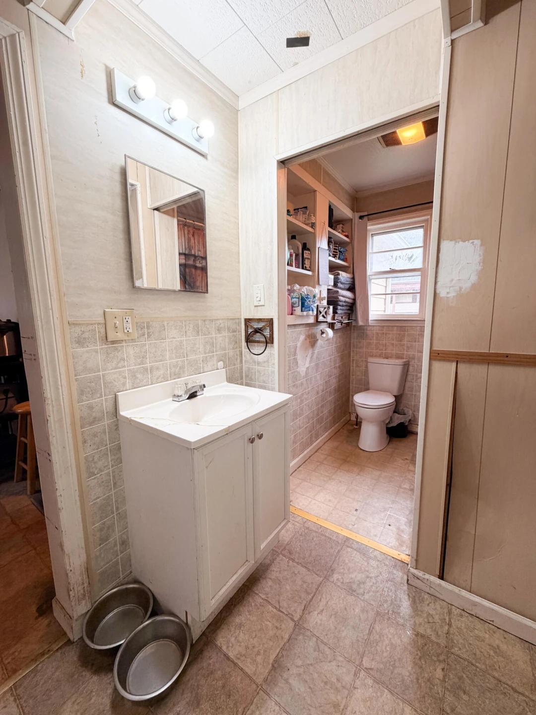 836 Brussels AVE - Photo 18