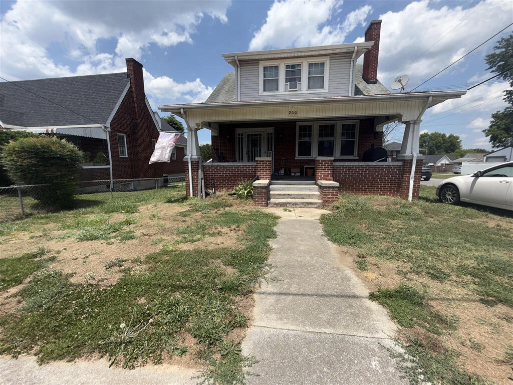 200 Cedar AVE
