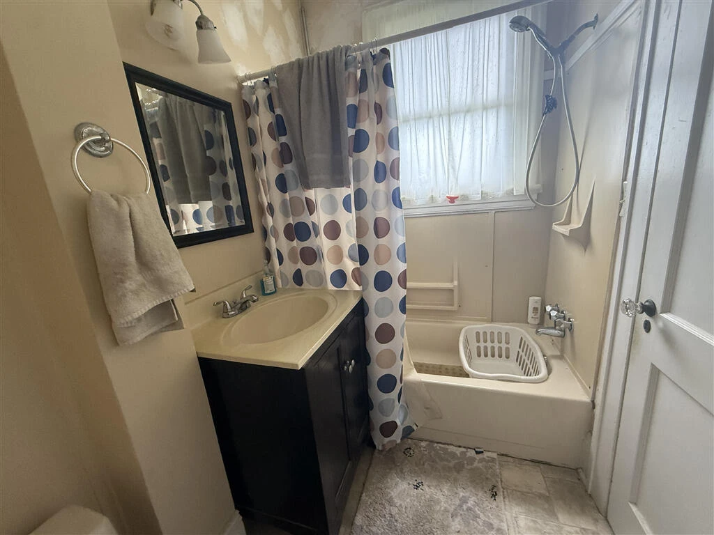 200 Cedar AVE - Photo 18