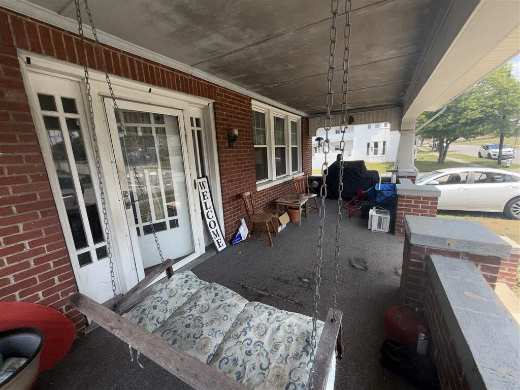 200 Cedar AVE - Photo 7